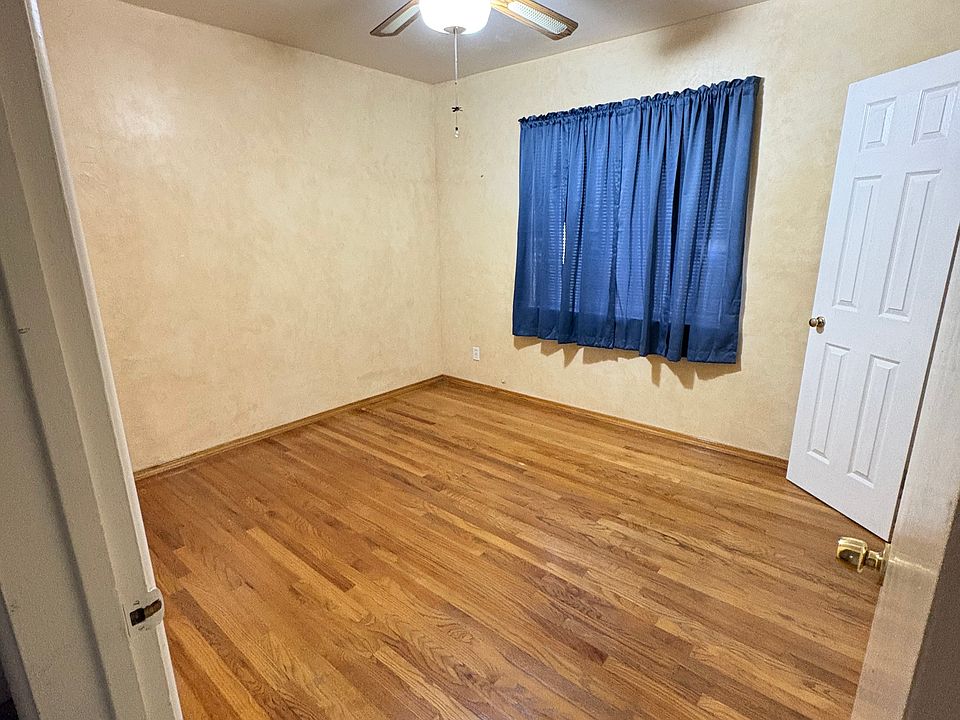 1st image of 1325 Vanderbilt Dr