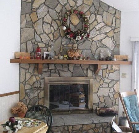 3rd image of 180 Hanging Rock Villas APT 522