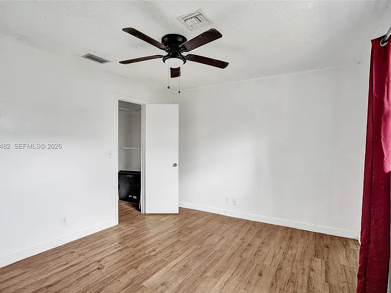 841 SW 7th St #C — Photo 13