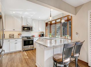143 Birnamwood Dr, Burnsville, MN 55337
