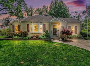 88 Hill Circle Dr, Waterford, MI 48328