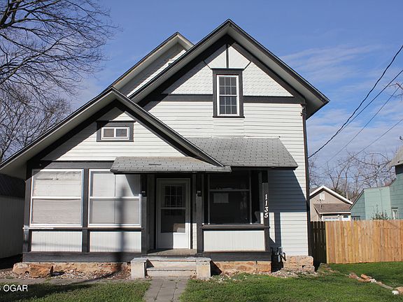 2nd image of 1135 Lyon St