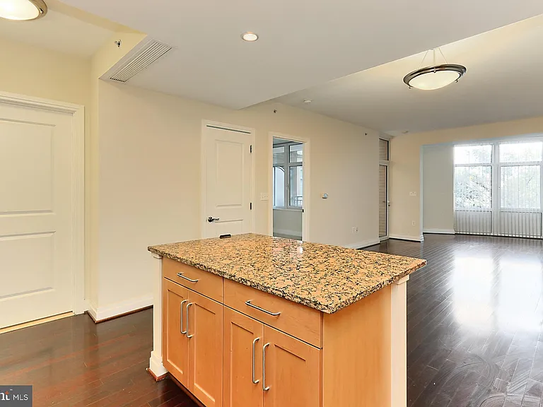 8220 Crestwood Heights Dr #302 — Photo 14