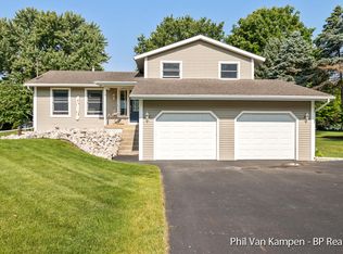 6881 N Noffke Dr, Caledonia, MI 49316