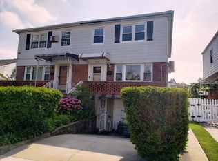 47-56 196th St, Flushing, NY 11358