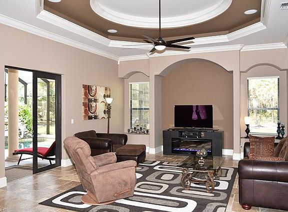 5th image of 1463 Everglades Blvd S