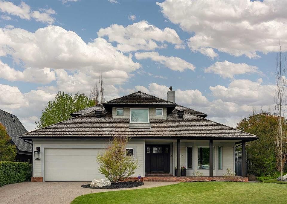 1st image of 3607 E 8a St SW
