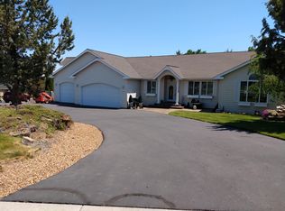 3722 SW Tommy Armour Ln, Redmond, OR 97756
