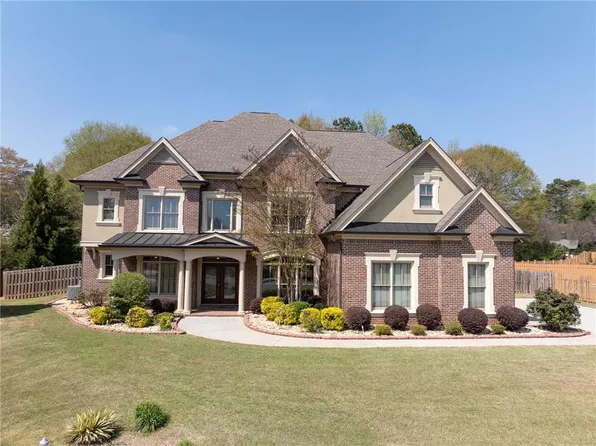 5127 Bentwater Ln SW, Lilburn, GA 30047