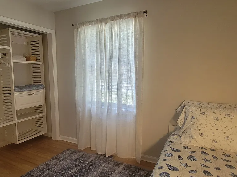 112 Betts St — Photo 22
