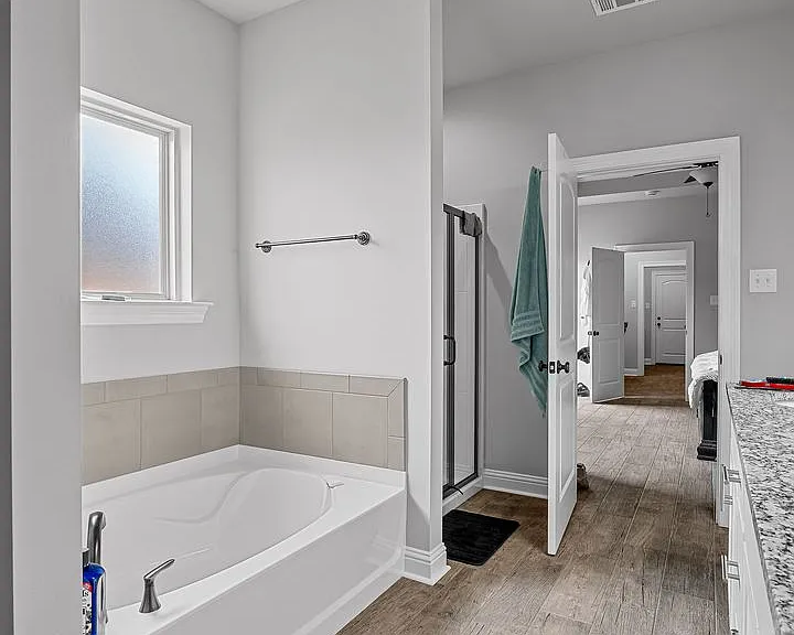120 Saint Edmunds Way — Photo 31