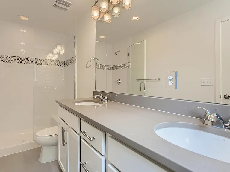 7853 W 42nd Ave — Photo 6