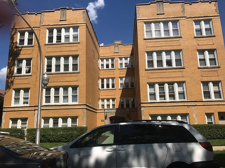 6311 N Albany Ave #1B — Photo 1
