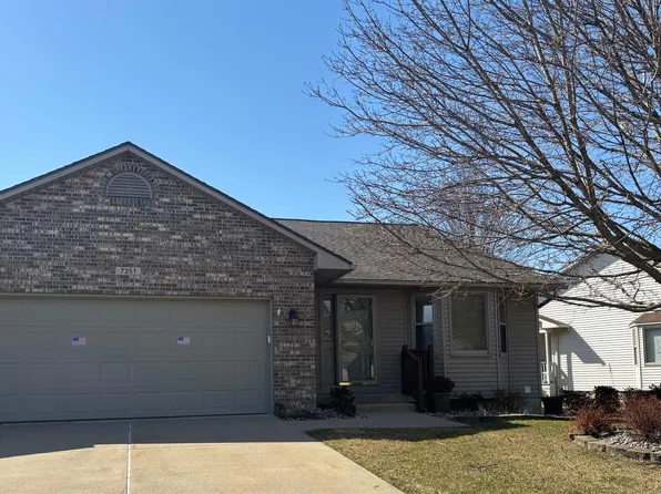 7351 Cross Creek Dr, Swartz Creek, MI 48473