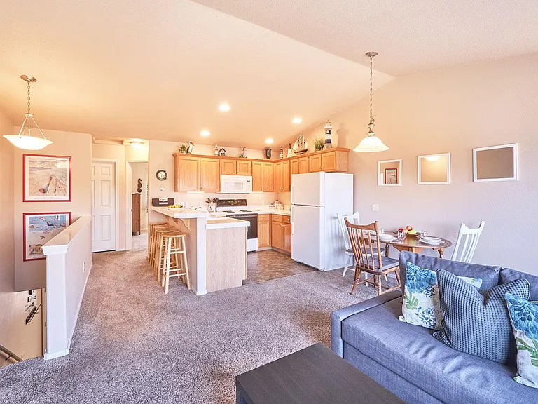 201 Ocean Beach Blvd S — Photo 3