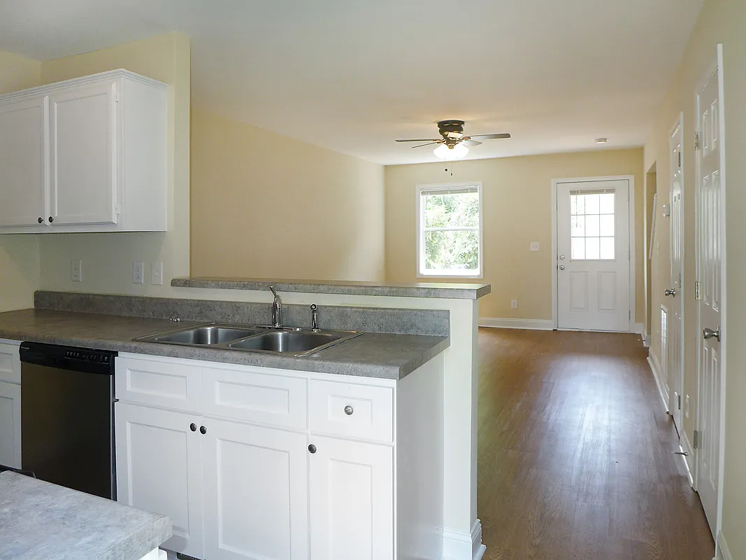 2 bed, 1.5 bath, 900 sqft, $1,895 — Photo 4