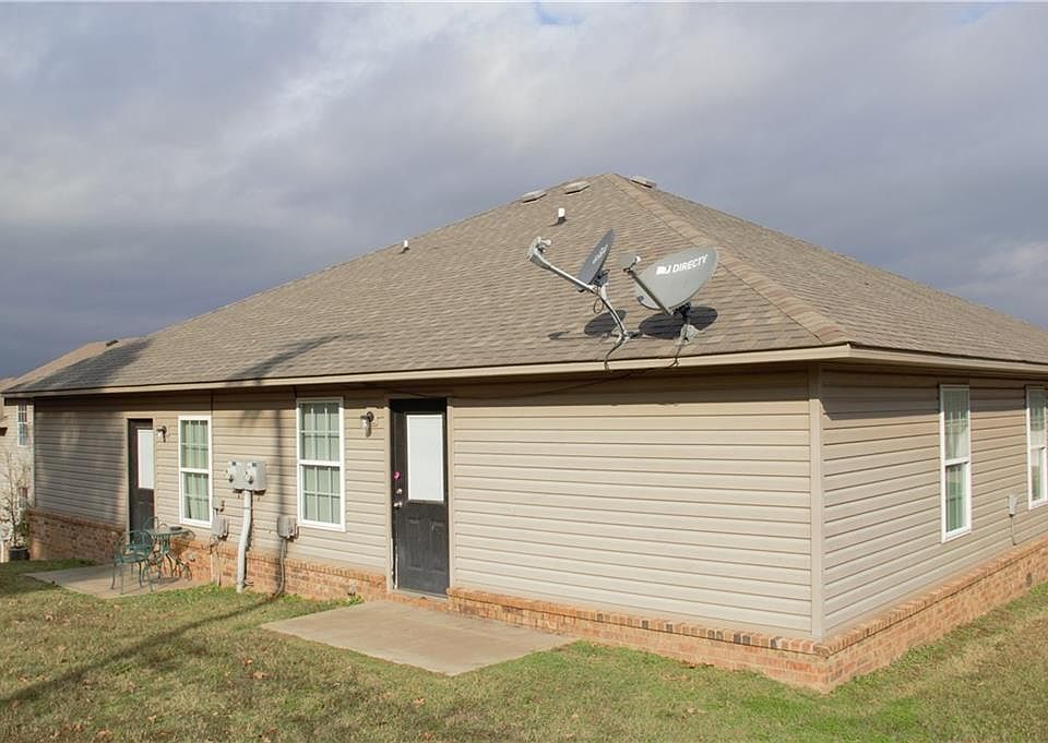 2nd image of 1135 Grinnel Cir