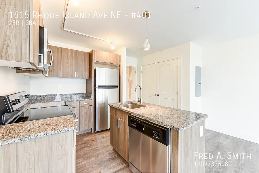 Beautiful 2BR/2BA @ The Violet!! — Photo 3