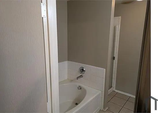 2005 Wildwood Dr — Photo 12