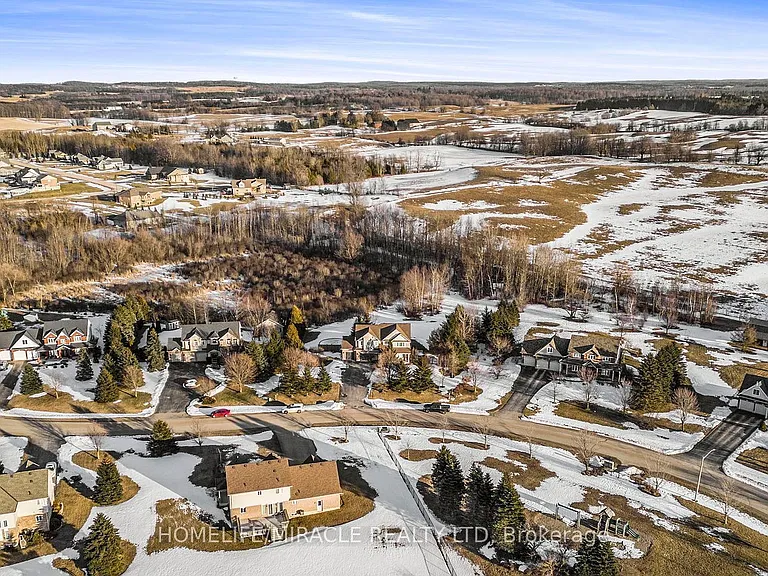 22 Devonleigh Dr — Photo 31