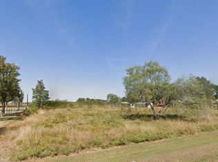 81 Windmill Dr, Hempstead, TX 77445