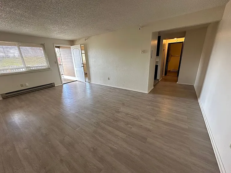 10506 Bridgeport Way SW #16 — Photo 2