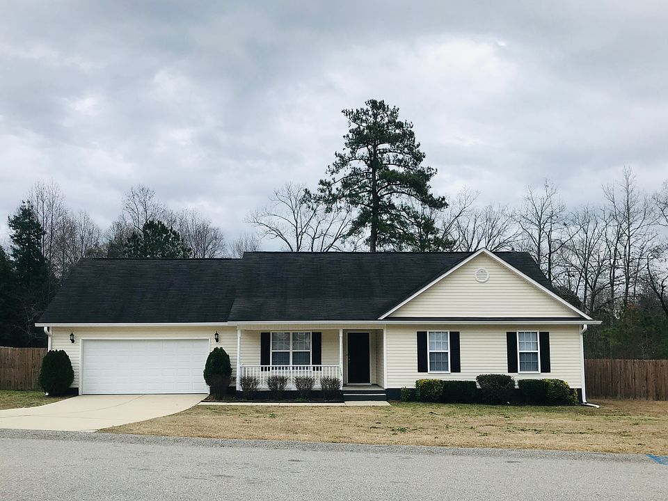 1st image of 114 White Pine Dr