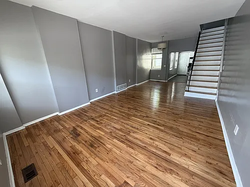 537 Newton Ave Photo 1