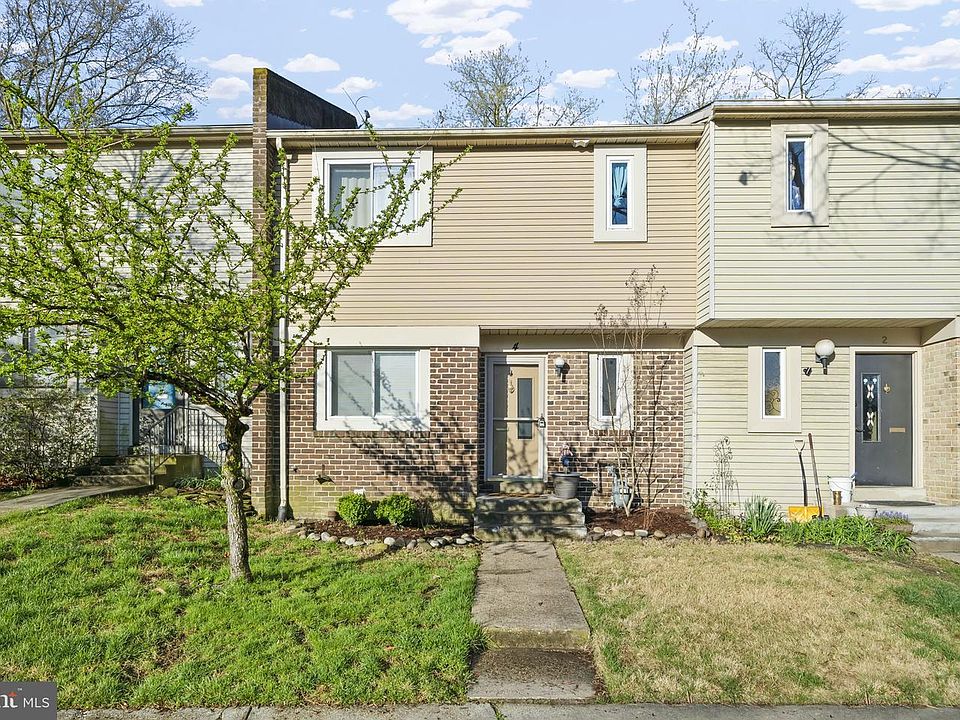 1st image of 4 Winslow Ct
