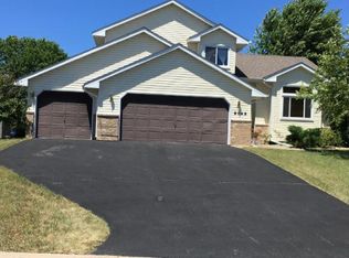 9049 Regent Pkwy, Minneapolis, MN 55443