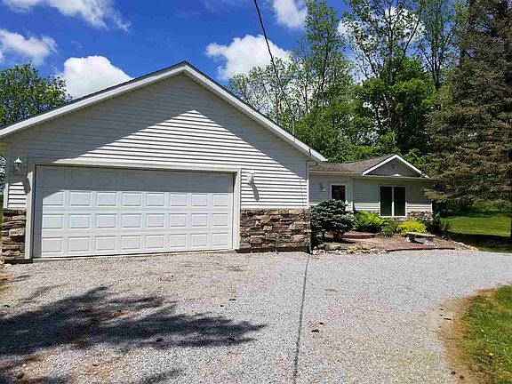 2nd image of 913 N McKinley Ln