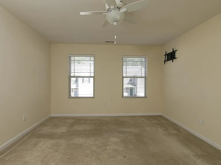 705 Keystone Park Dr #84 — Photo 13