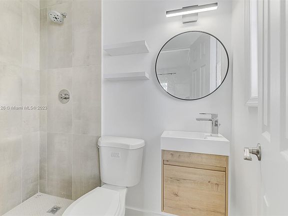 4th image of 415 75th St #2A