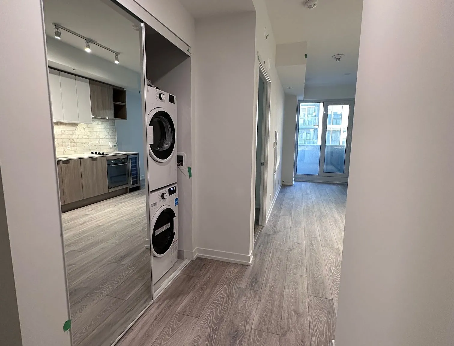 1 bed, $2,300 — Photo 2