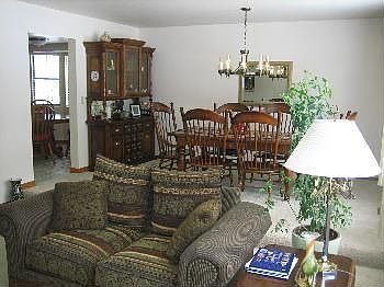 4th image of 8080 Mountain Oaks Cir