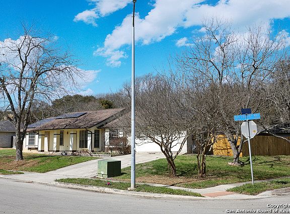 3rd image of 5823 Oak Country Way