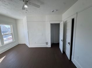 3300 W 98 ST, Cleveland, OH 44102