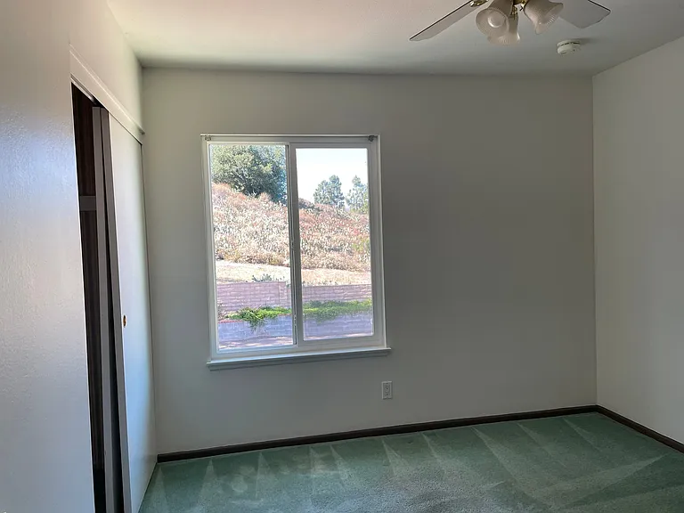 1657 Cayton Ave — Photo 10