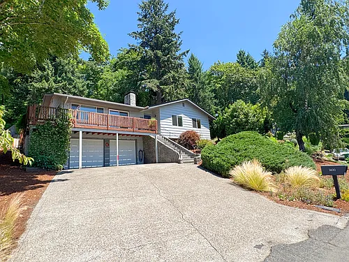 3600 Edgewood Dr Photo 1