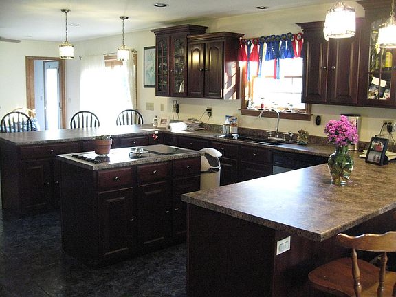 Large, Open Kitchen