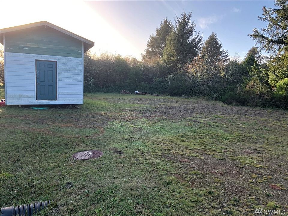 1st image of 209 Wishkah Ave