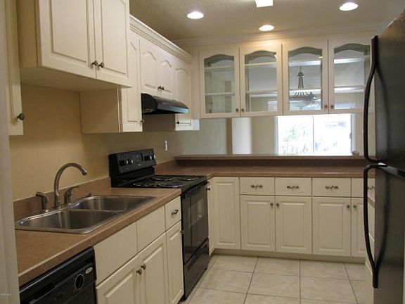3rd image of 2135 N Courtenay Pkwy APT D233