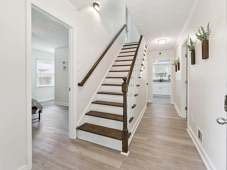 Staircase/Hallway