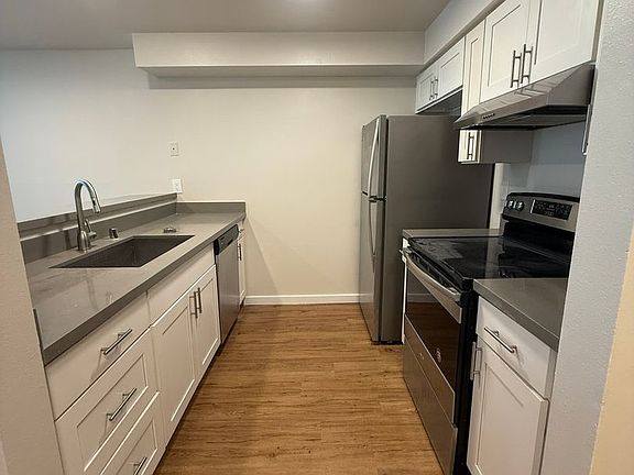 3rd image of 11611 100th Ave NE #11621