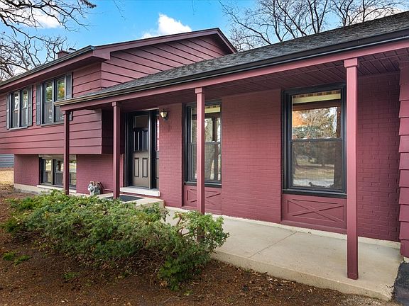 3rd image of 8S295 College Rd