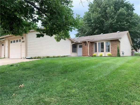 1406 W Stone Blvd, Raymore, MO 64083