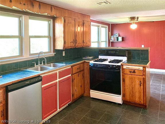 4th image of 476967 E 1090th Rd
