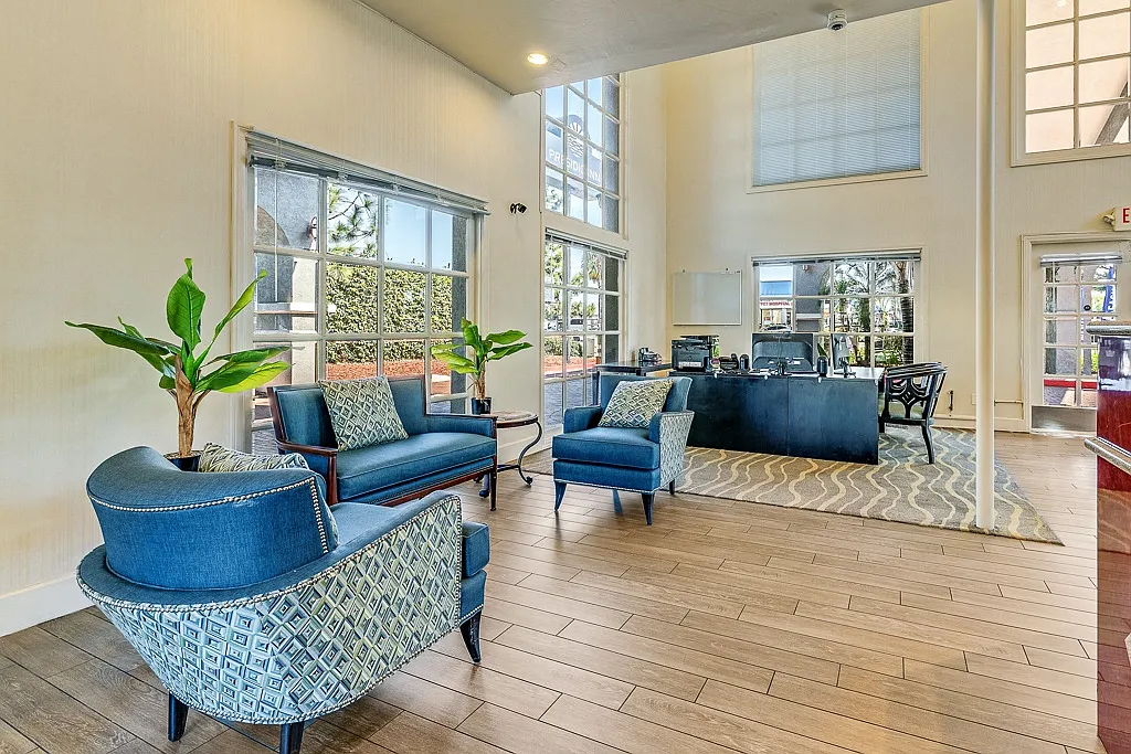 The Presidio Apartments — Photo 1