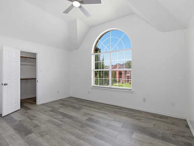 305 W Mill Valley Dr — Photo 29