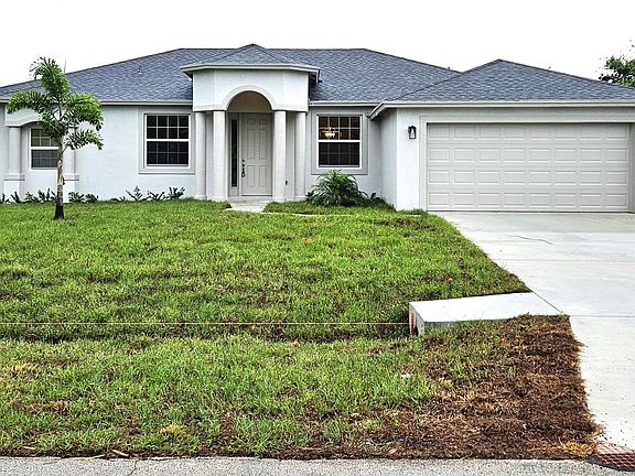 2nd image of 585 SW Jeanne Avenue